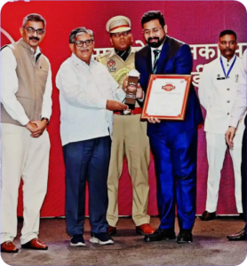 Nikhil Aggarwal, CEO of & Founder Ernst Pharmacia Awarded Shri Gulab Chand Kataria - Governor of Punjab​​